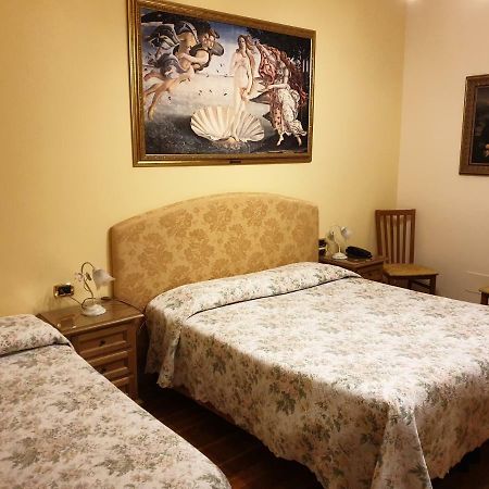 Hotel La Rosa Ronta Kültér fotó