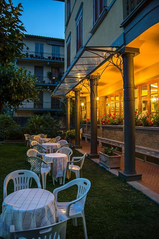 Hotel La Rosa Ronta Kültér fotó
