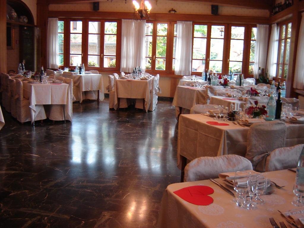 Hotel La Rosa Ronta Kültér fotó