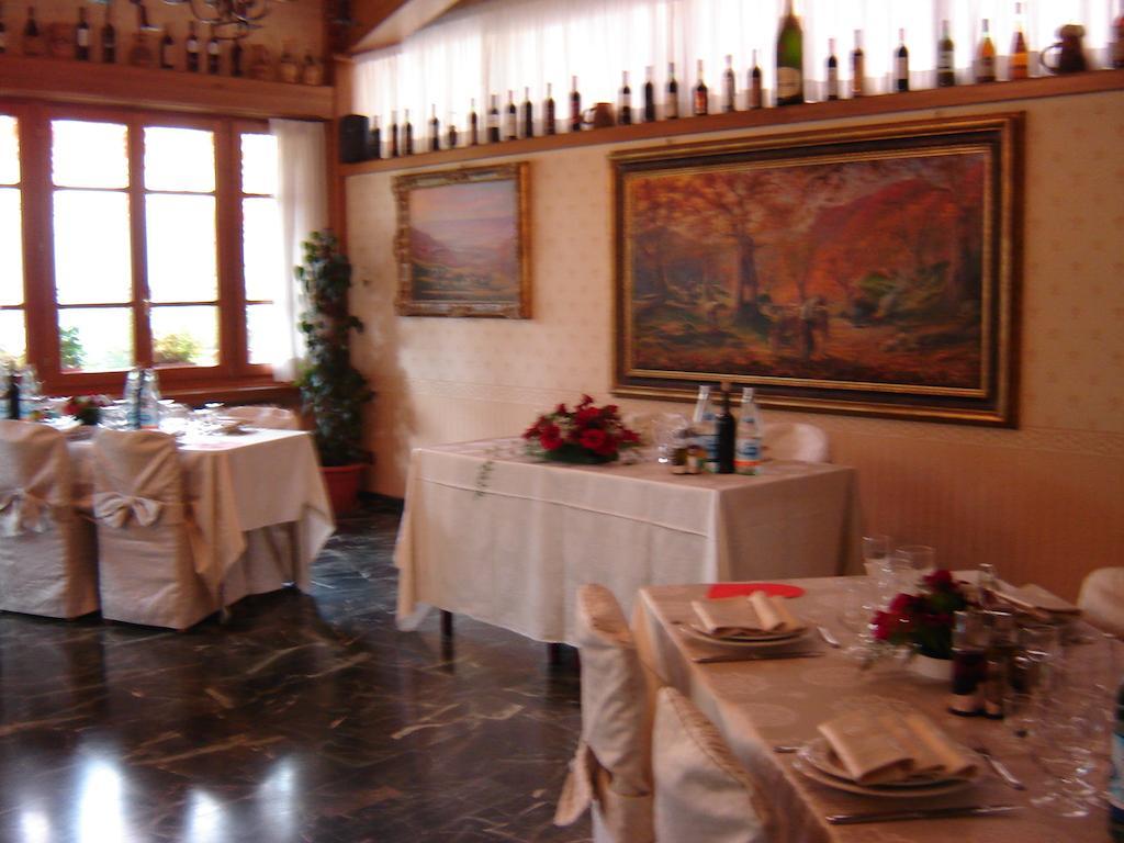 Hotel La Rosa Ronta Kültér fotó
