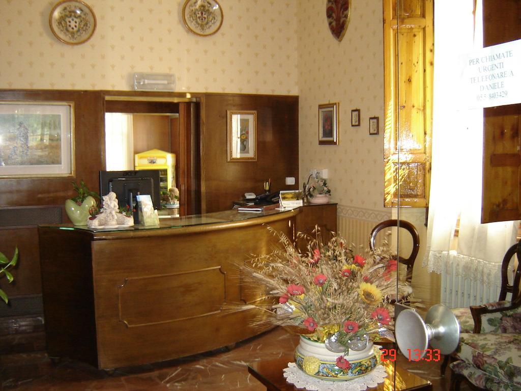 Hotel La Rosa Ronta Kültér fotó