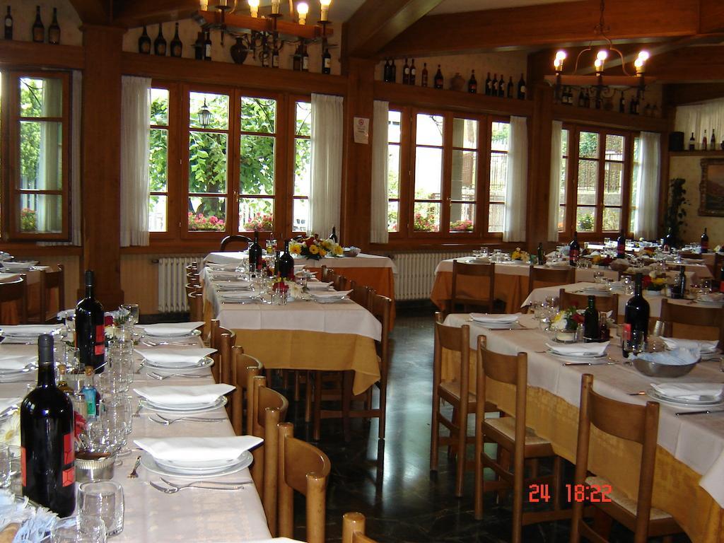 Hotel La Rosa Ronta Kültér fotó