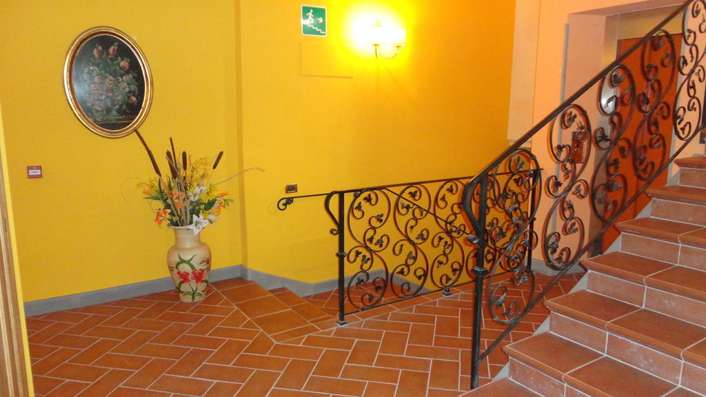 Hotel La Rosa Ronta Kültér fotó