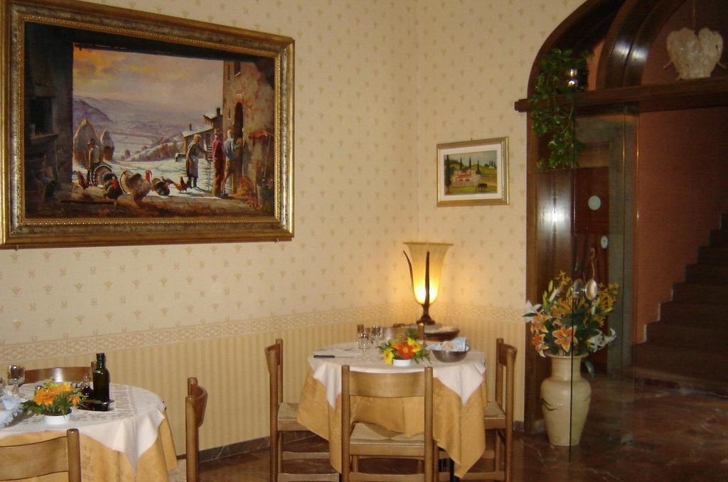Hotel La Rosa Ronta Kültér fotó